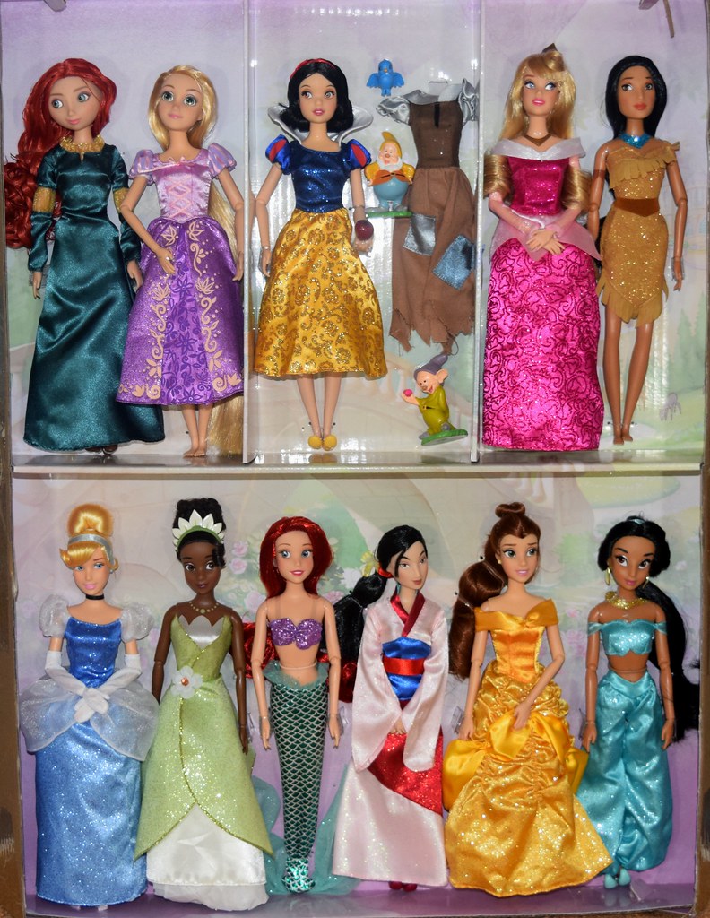 2017 Disney Princess Classic Doll Collection Gift Set Disney Store