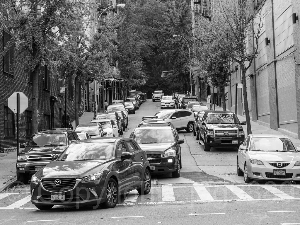 Henshaw Street, Inwood, New York City Traffic runs oneway… Flickr