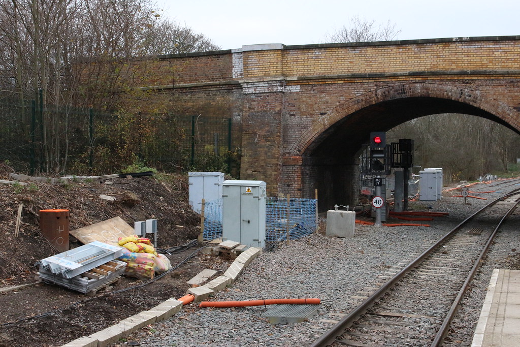IMG_5300 Cottingham Road Bridge, Corby which looks to be s… Flickr