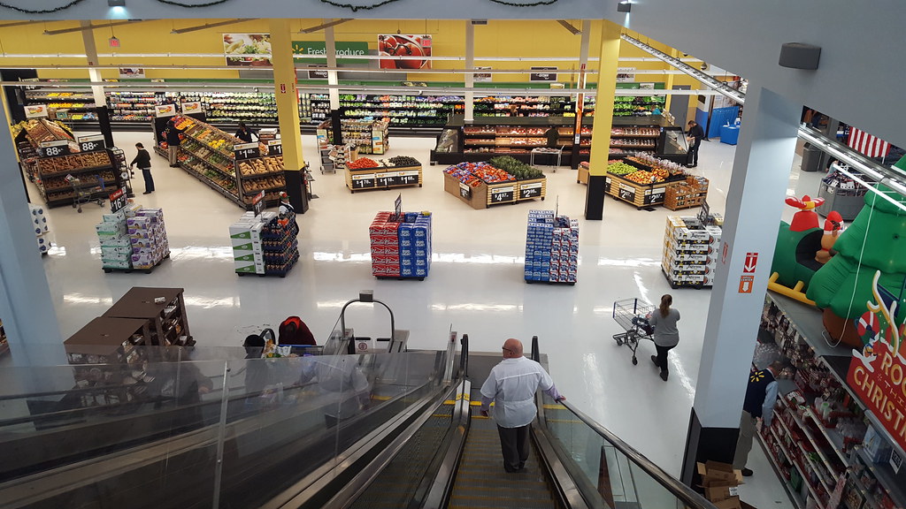 WalMart (Biggest in the US) 141 Washington Ave Ext, Alban… Flickr