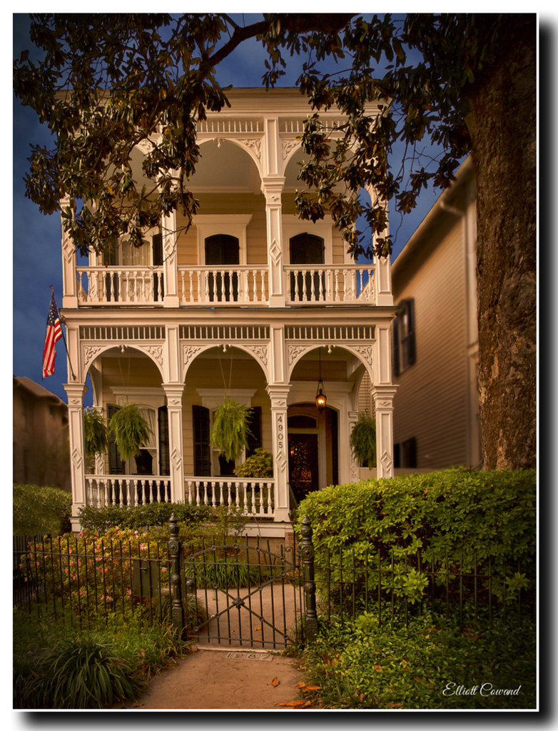 4905 St. Charles Ave., New Orleans Built in 1889 blending … Flickr