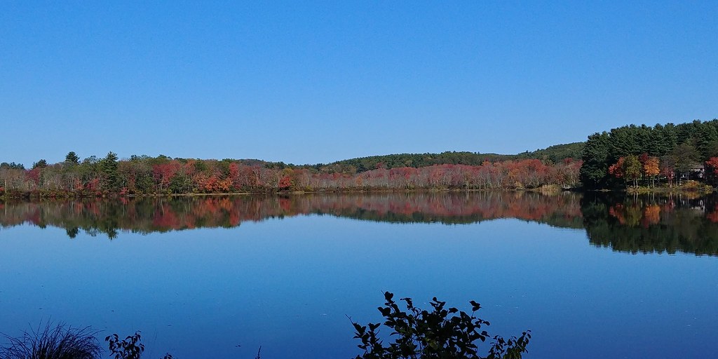 Roseland Lake, at Roseland Park, Woodstock, CT Roseland la… Flickr