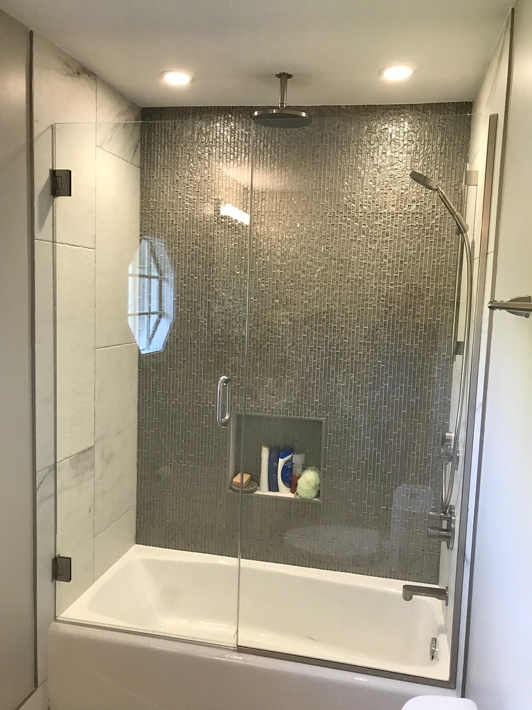 Frameless Shower Doors‎ & Custom Cut Glass Chicago Area