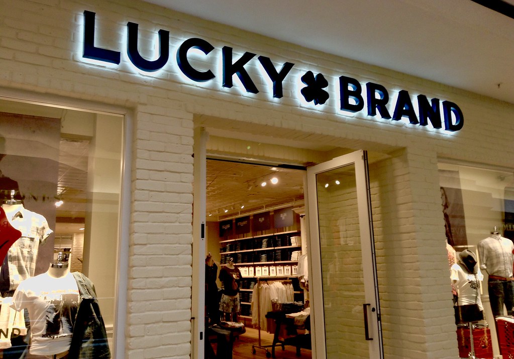 Lucky Brand Store Lucky Brand Jeans Store, 6/2015, by Mike… Flickr