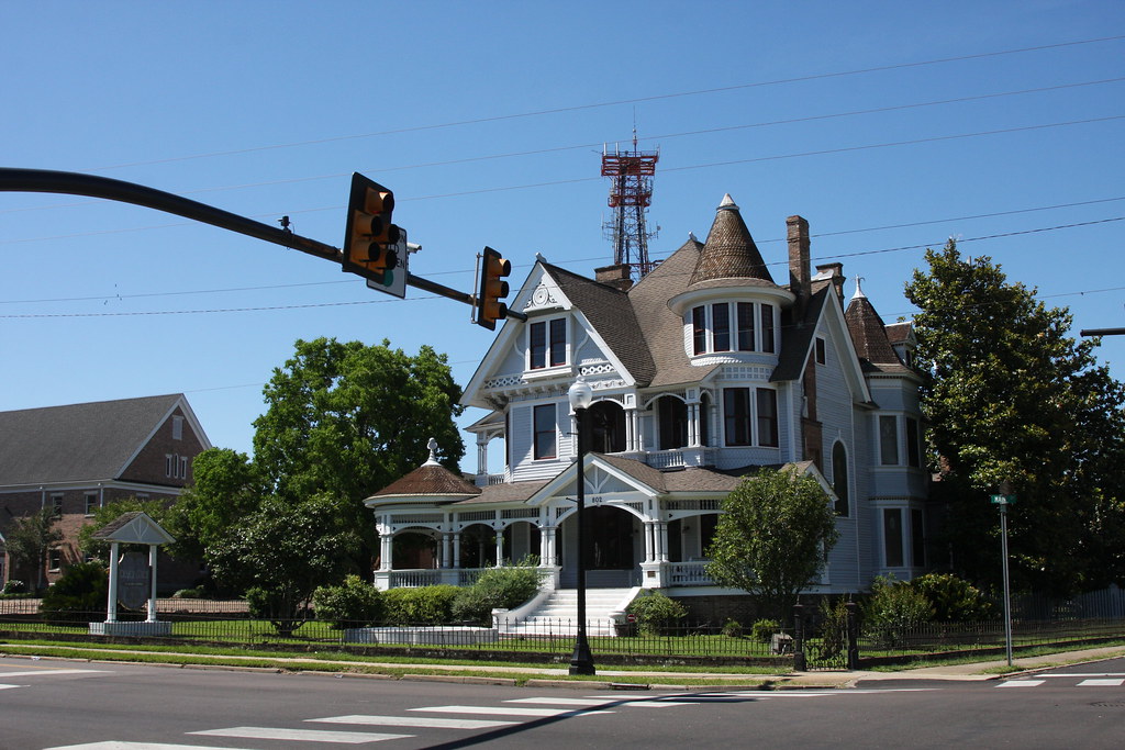 Hattiesburg, MS DeakleCouch Law Firm Andy Tucker Flickr
