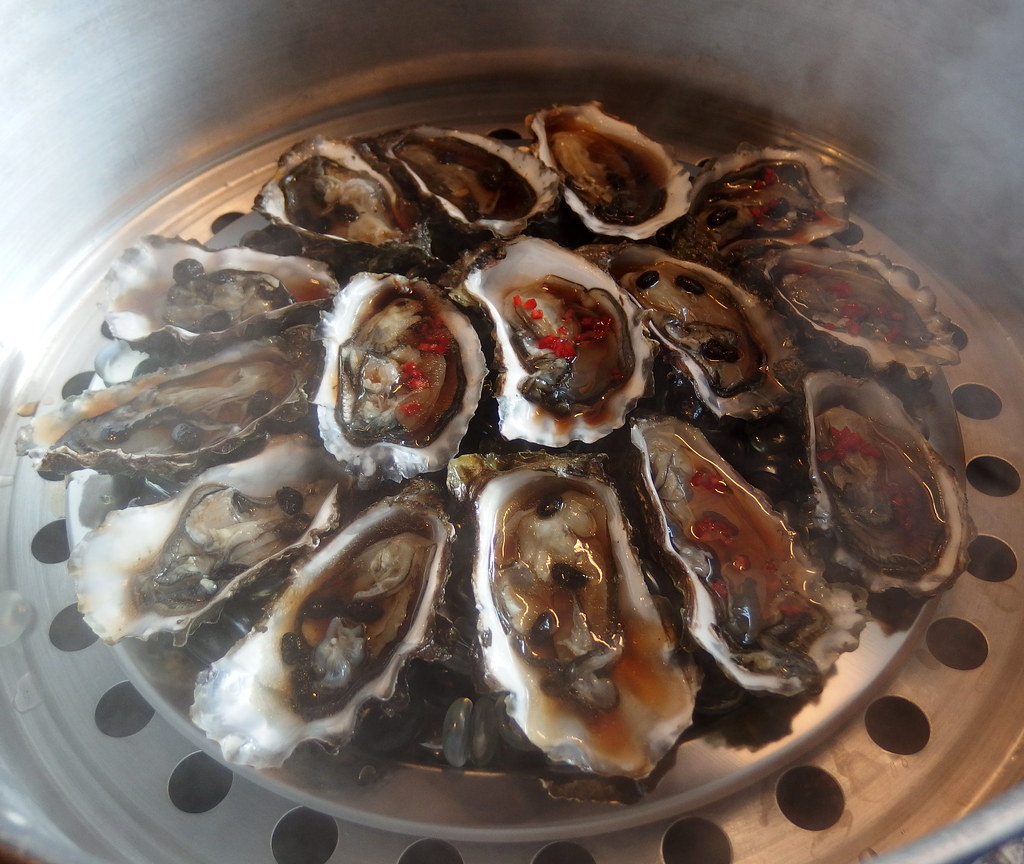 Steaming Oysters a photo on Flickriver
