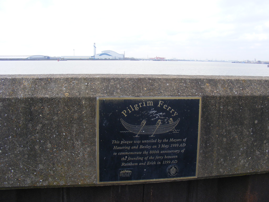 Ferry Lane riverside, Rainham Ferry Lane riverside, Rainha… Flickr