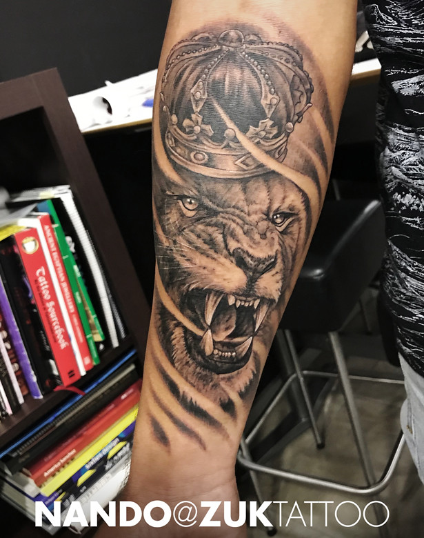 Nando | Tatuaje De Un León Con Una Corona. | Xavi Zuk | Flickr 780_x_615_jpg
