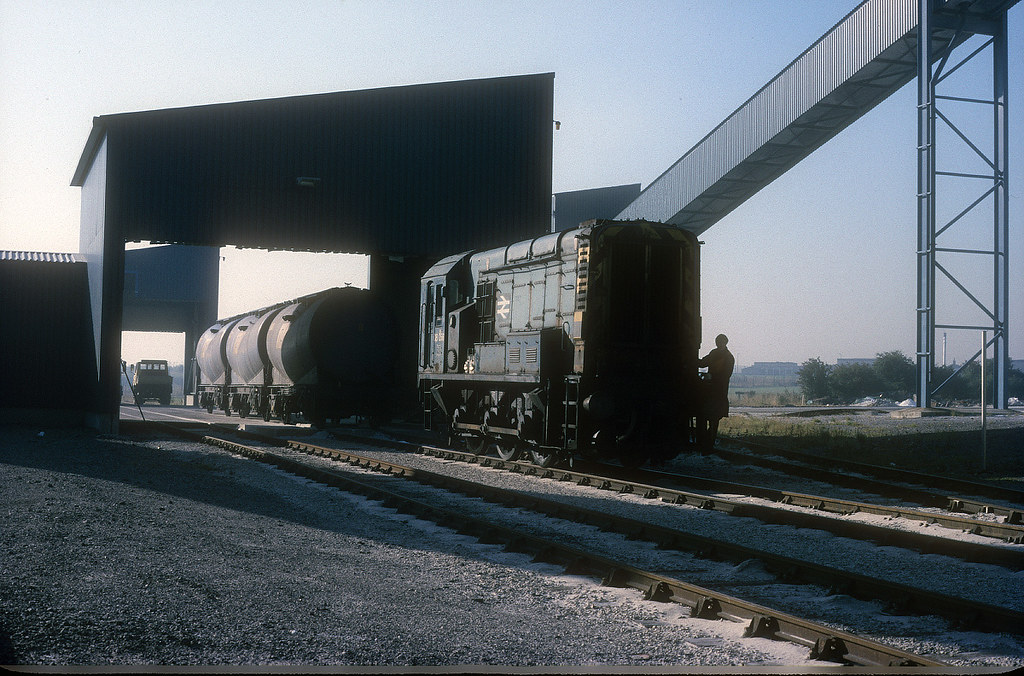 08056 Knottingley Rockwear Glass Sidings On a mission duri… Flickr