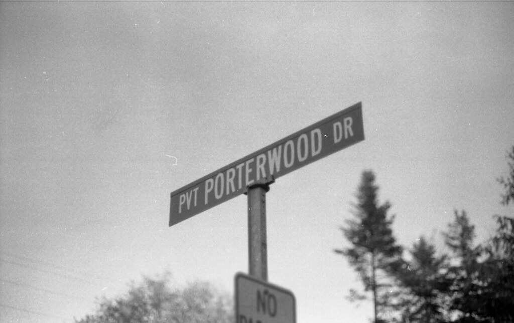 Porterwood Sign hillaridudley Flickr