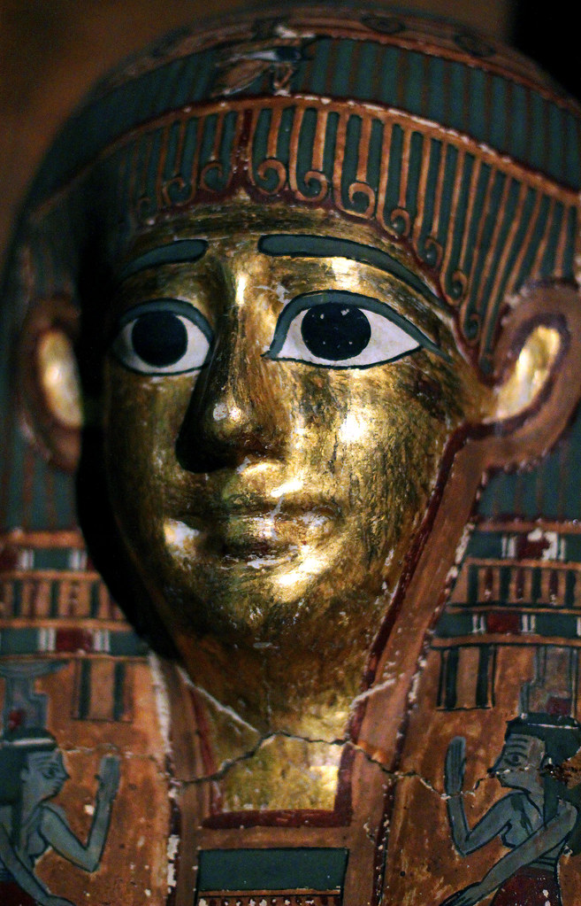 Field Museum, Chicago. Mummy of a woman Cedar, paint, leat… Flickr