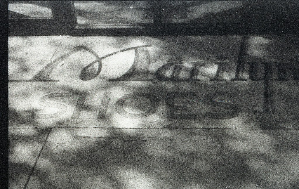 img154 Kodak Recording Film 2475, expired 1973, shot on Ol… Flickr