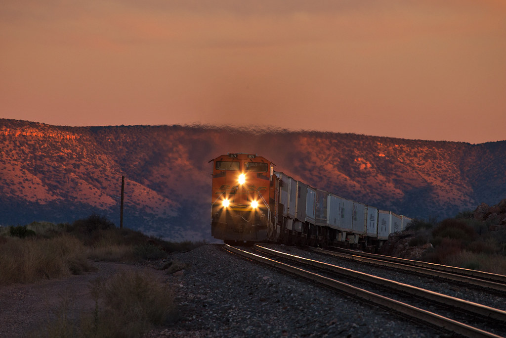 Audley, AZ BNSF 9171 leads a Westbound ztrain into Pica, … Flickr