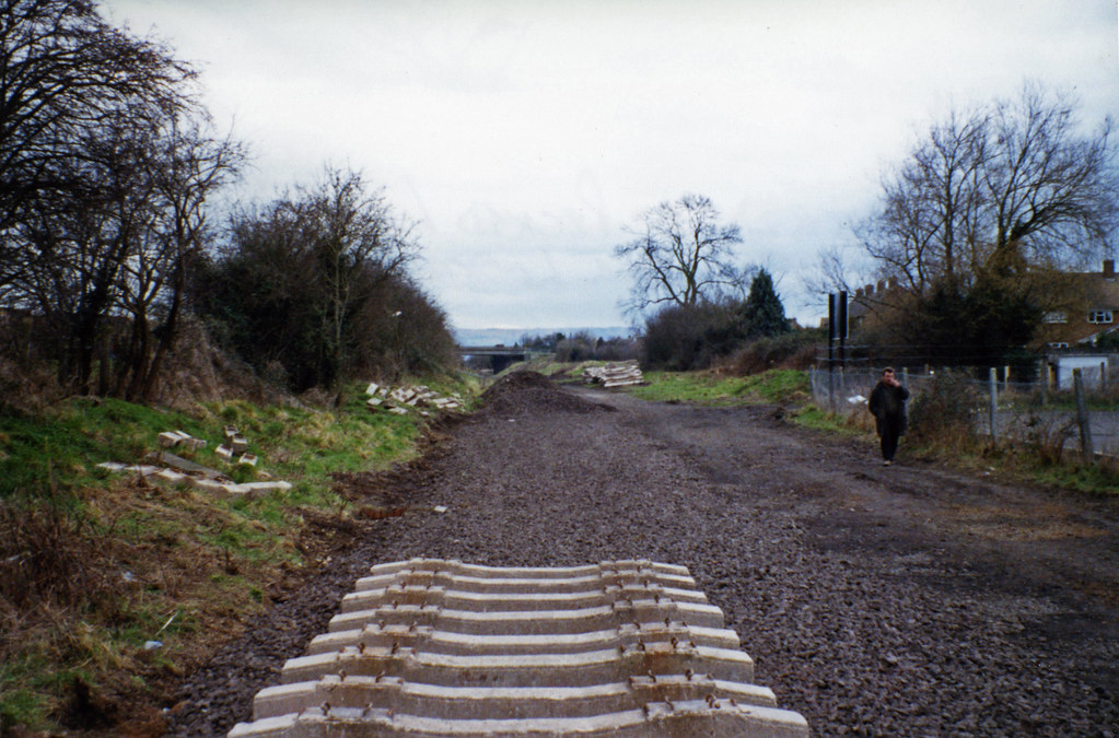Cleeve crossing At the south end of the Cl… Flickr