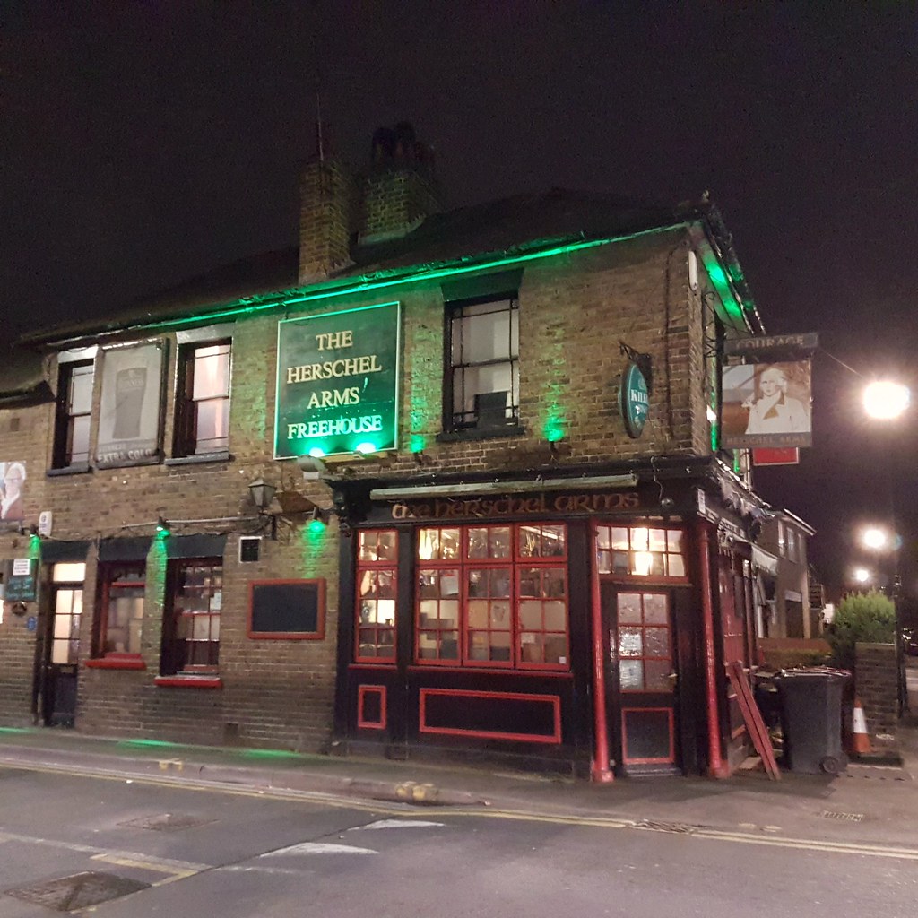 The Herschel Arms, Slough This back street Victorian corne… Flickr