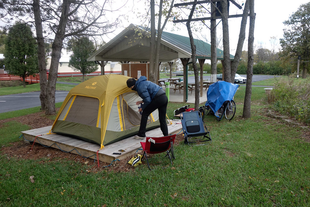 London Trailside Camping Camping along the trail in London… Flickr