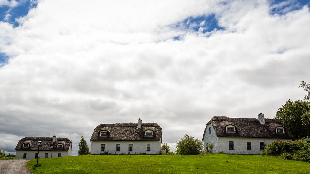 Ireland Kinvara 3 cottages Irlanda Kinvara Tres co… Flickr
