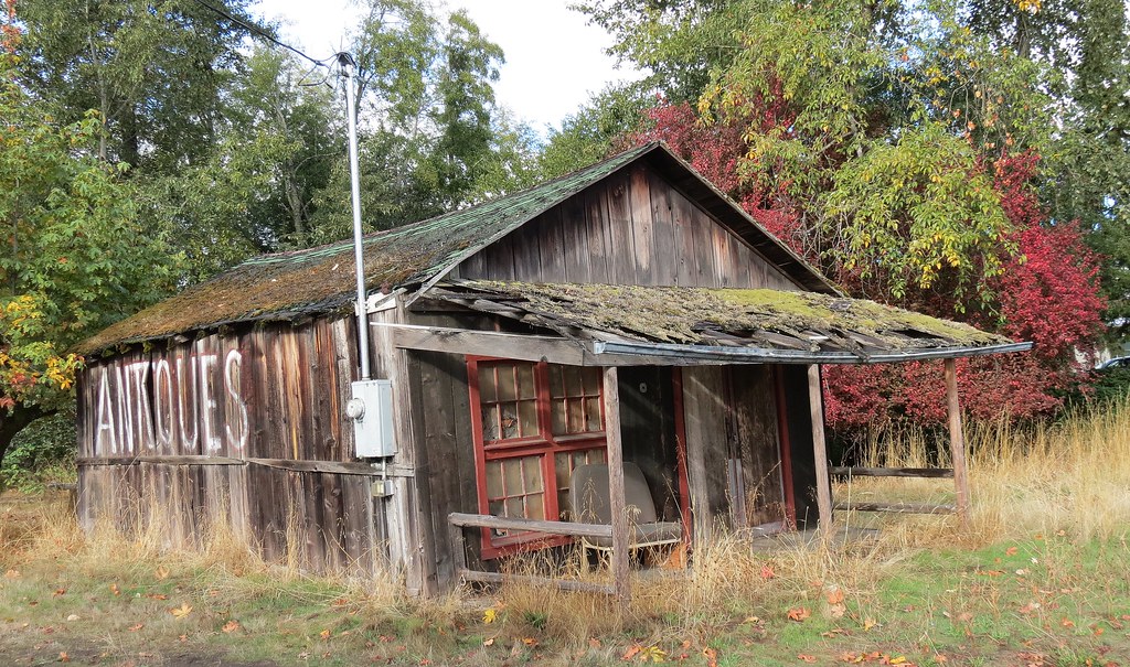 Abandoned, Canyonville, Oregon Canyonville, population aro… Flickr