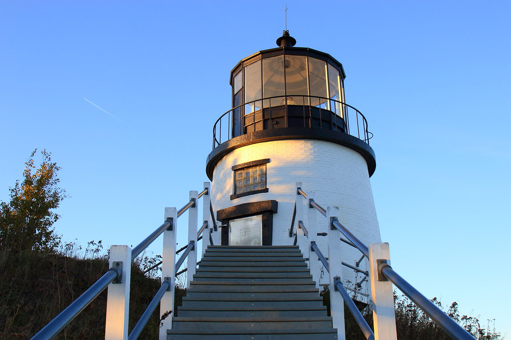 Owls Head Light, Knox County, ME The Owls Head Light is an… Flickr