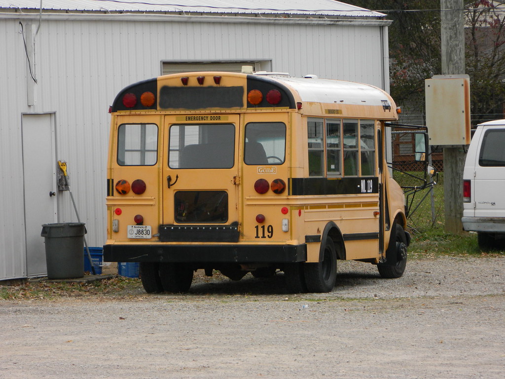 Trimble County Schools 119 Bus lot Bedford, KY. Bus is r… Flickr