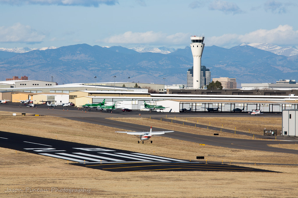 Denver Centennial Airport Plenty of GA aircraft on a sunny… Flickr