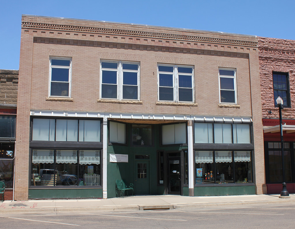 Downtown Building Akron, IA Tom McLaughlin Flickr