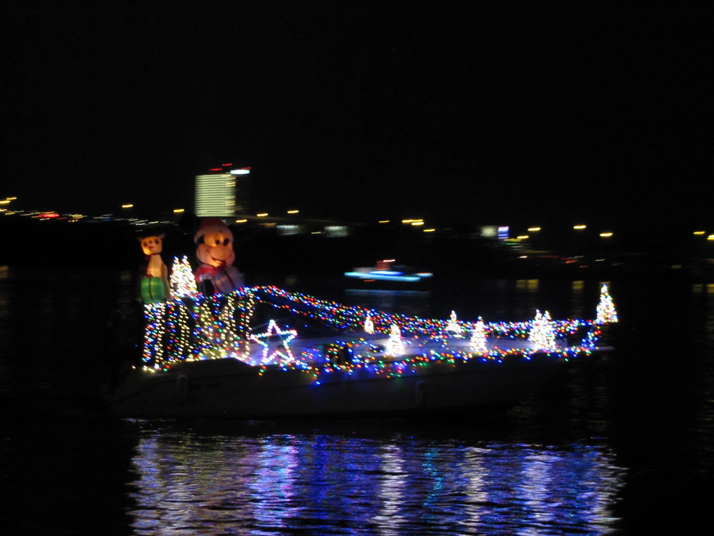 Holiday Boat Parade of Lights in Alexandria VA rbasallote Flickr