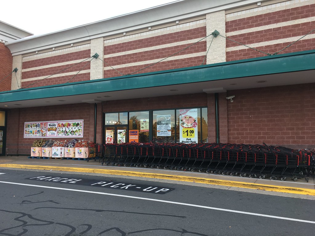 Fresh World/Former Shoppers Manassas, VA Right Side Flickr