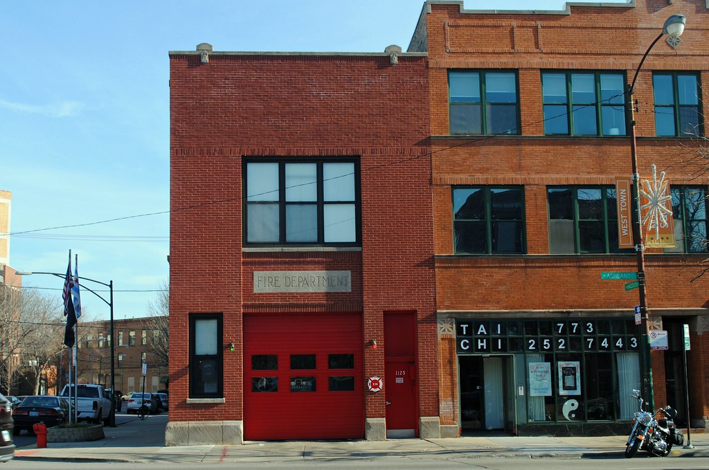Chicago Fire Department, Engine 30 | West Town | Cragin Spring | Flickr