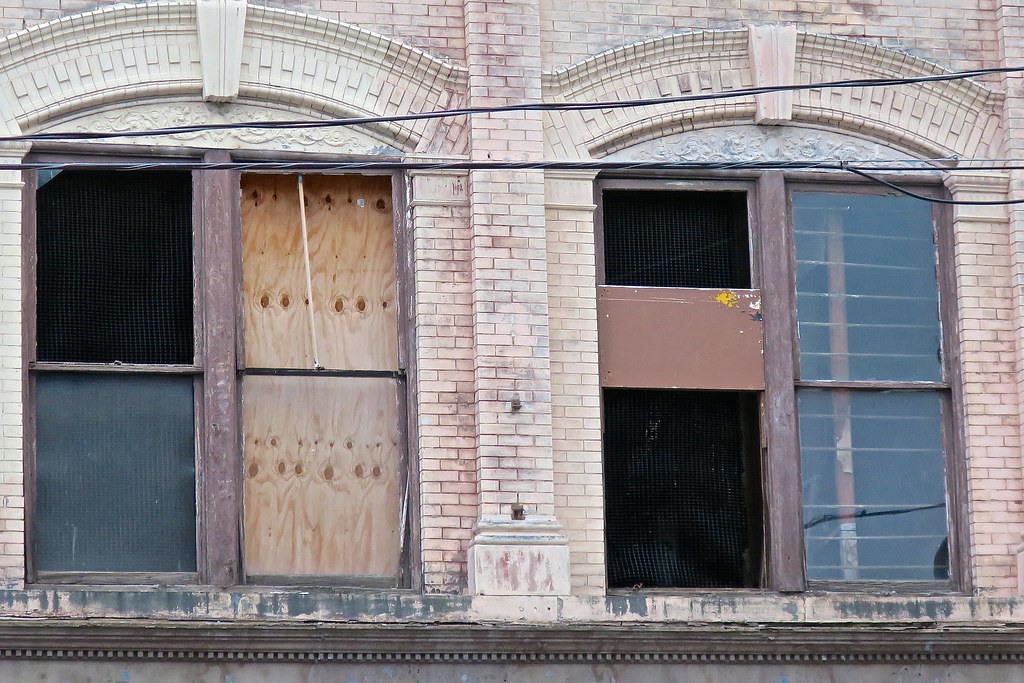 Abandoned, Scranton, PA Windows in an abandoned building i… Flickr