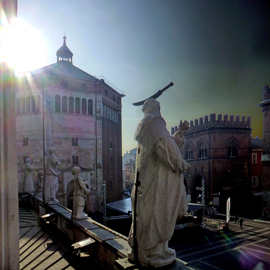Cremona, Italia San Pietro Martire e il Battistero Pom' Flickr