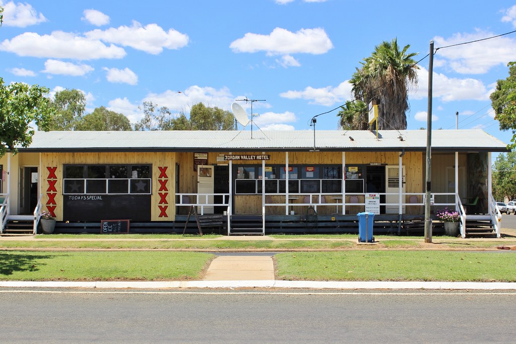 2017. Jordan Valley Hotel, Darwin Street, Jericho, central… Flickr