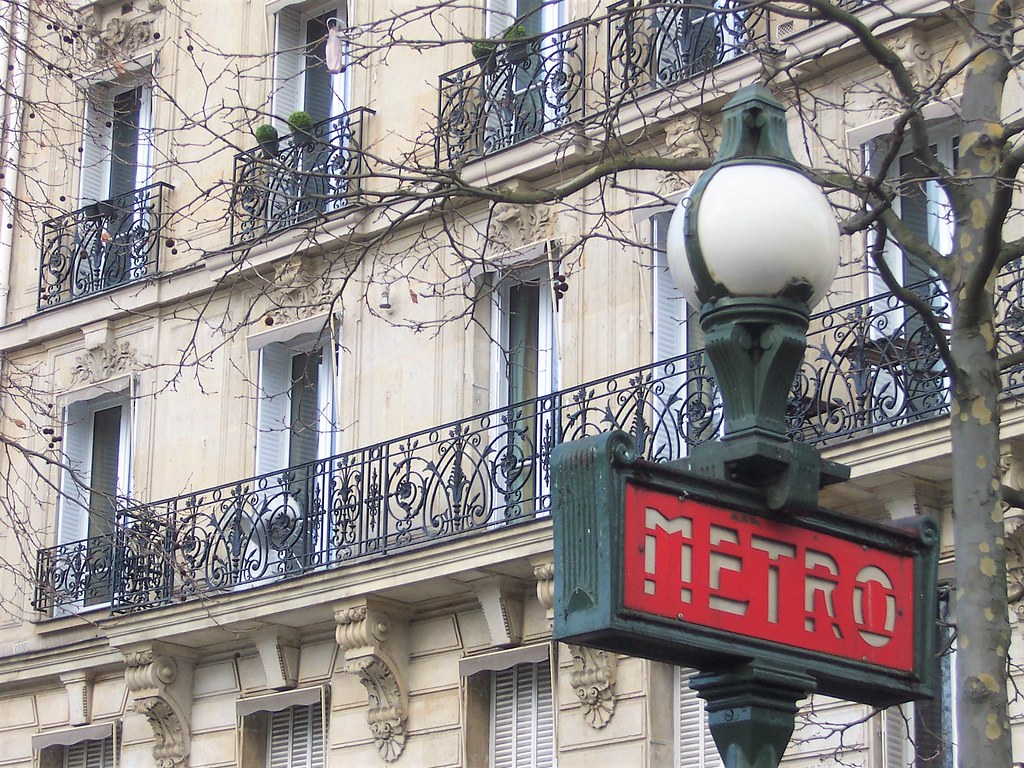 Paris Metro sign Art Nouveau style Like the architects o… Flickr