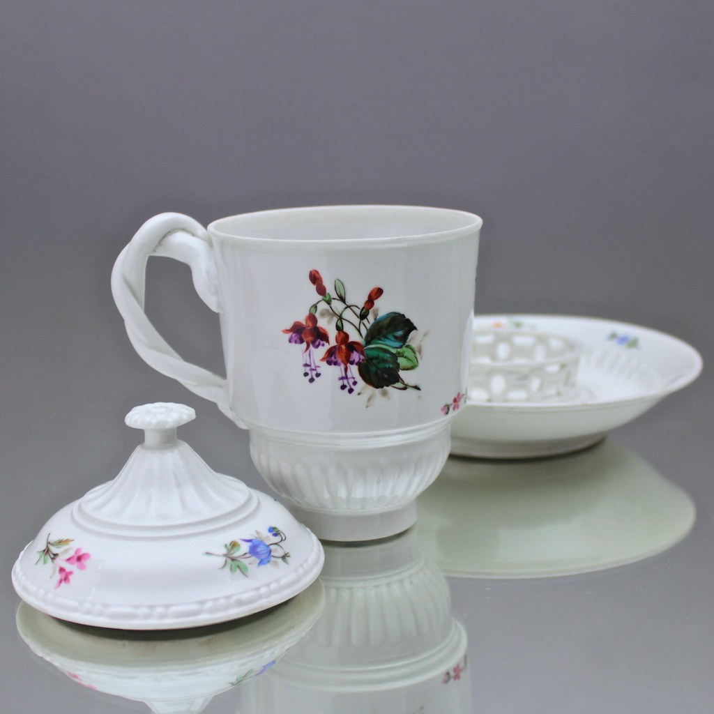 Hoechst, Hoechster Porzellan Manufaktur, Tasse, Deckeltass… Flickr