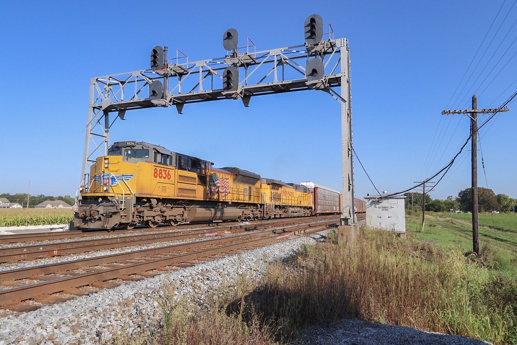 Q276 WE Pemberville Q276 blasts south down the C&O passing… Flickr