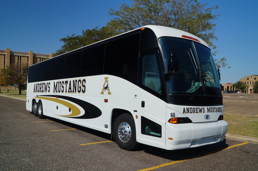Andrews Mustangs MCI J4500 66 One of Andrews ISD's (Andre… Flickr