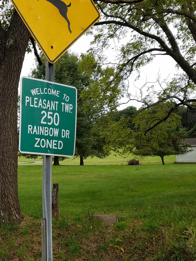 TO PLEASANT TWP 250 RAINBOW DR. ZONED Lancaster, O… Dan