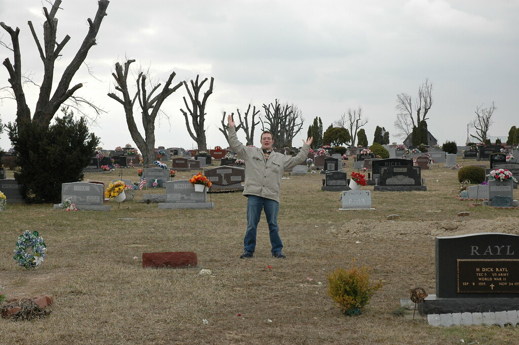 Alger cemetery Shawn Walker Flickr