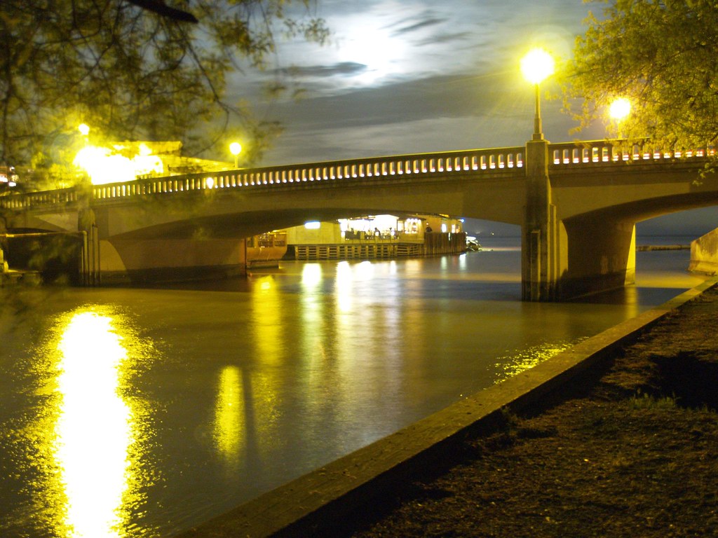 Capitola Bridge A shot from the side of the Soquel River (… Flickr