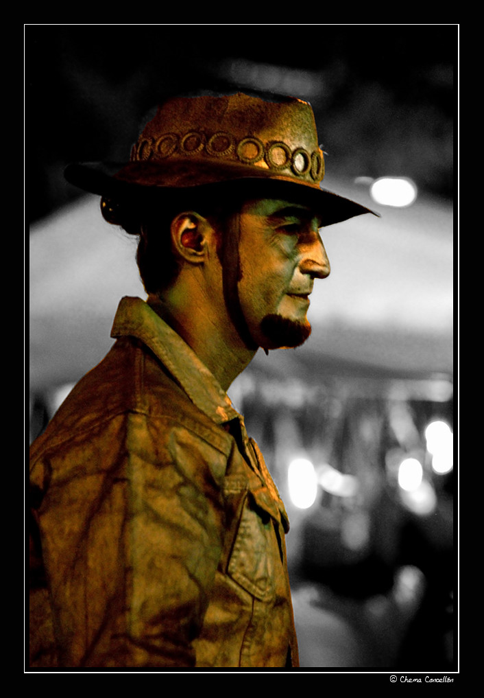 The golden man Mas fotos en éste monográfico Pamplona. Sa… Flickr