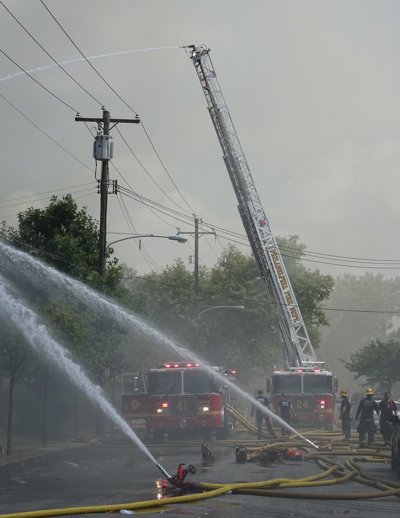 PFD 4 Alarm Church Fire Philadelphia Fire Department 4 Ala… Flickr