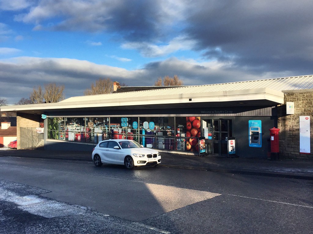 Coop, Castlandhill Road, Rosyth, Fife Cooperative Group Andrew Hanton Flickr
