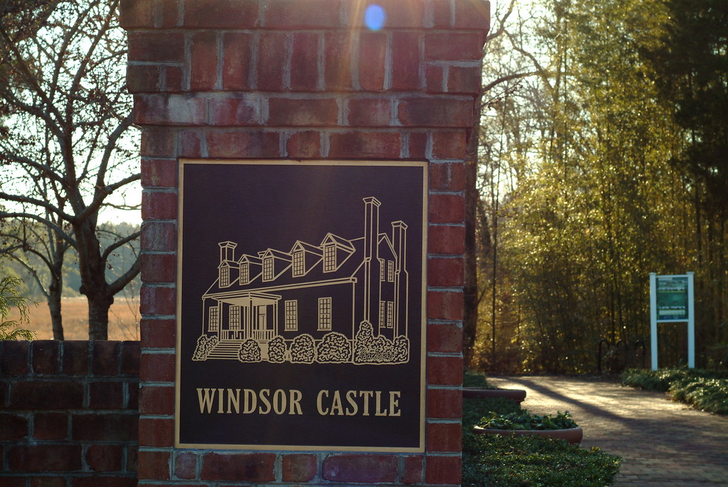Windsor Gate Windsor Gate Park Andrew Tan Flickr