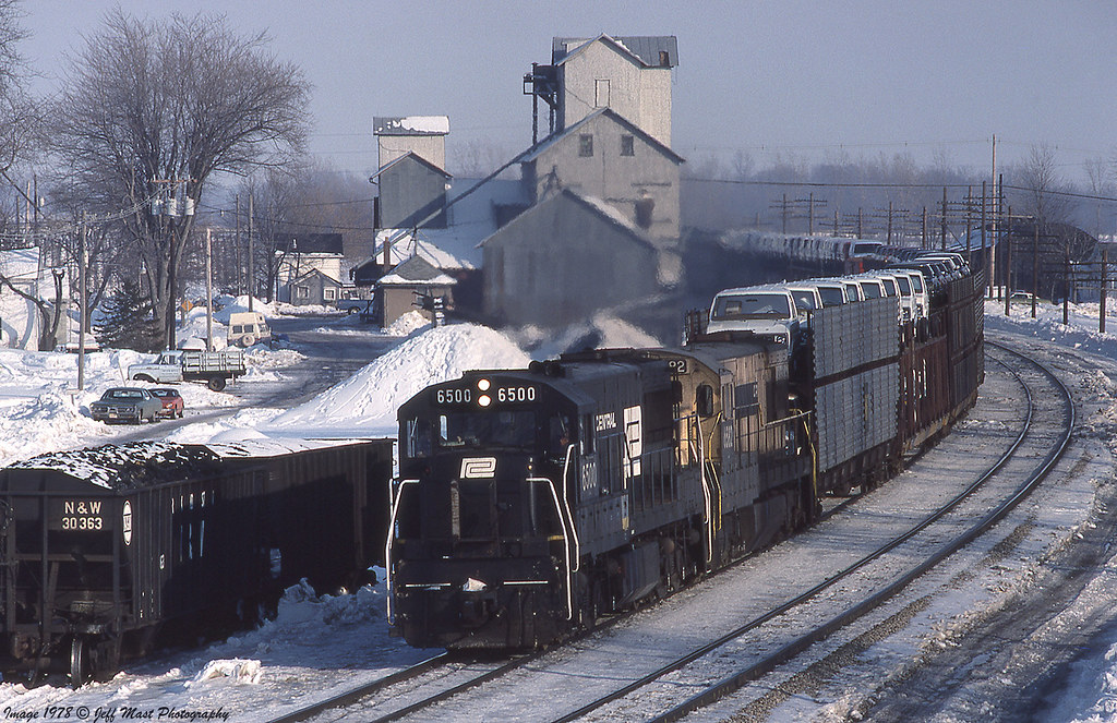 "Big Boats" Banking into the curve at Oak Harbor, Ohio on … Flickr