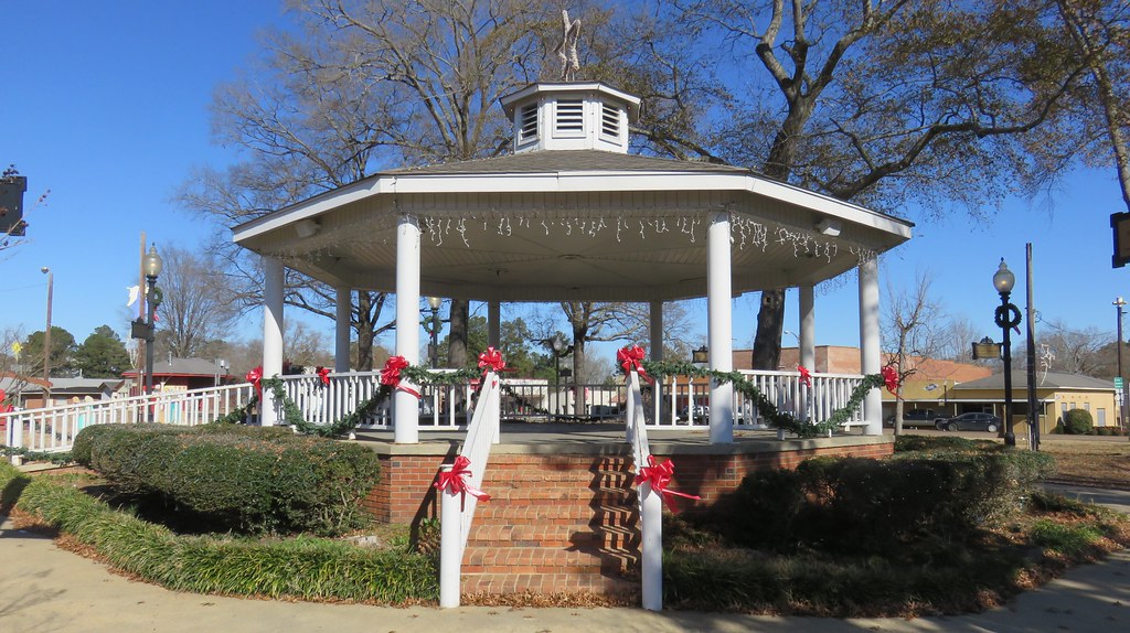 Calhoun City Gazebo (Calhoun City, Mississippi) Calhoun Ci… Flickr