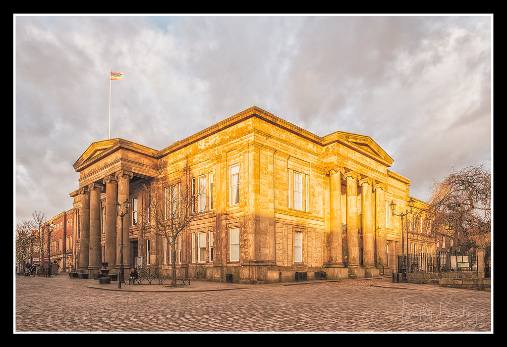 Macclesfield Town Hall (built 1823, enlarged 1871) Flickr
