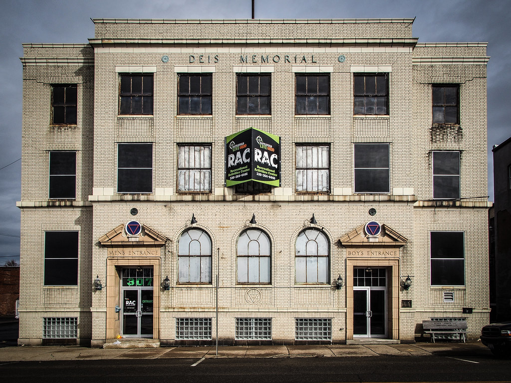 Deis Memorial Dover, OH Tim Perdue Flickr