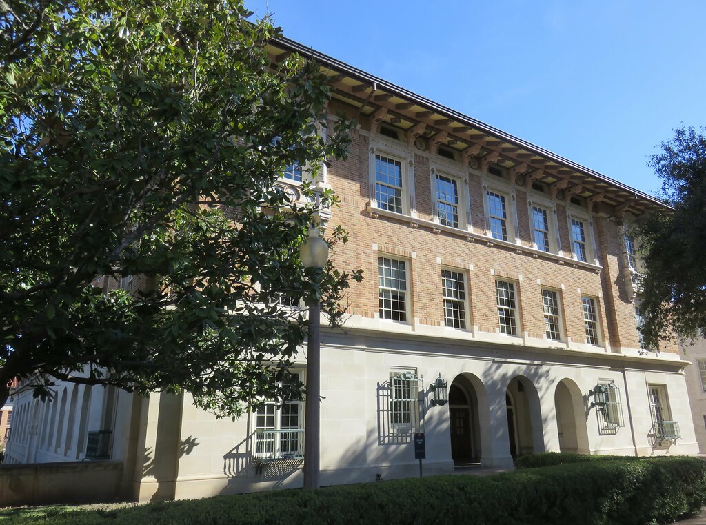 Garrison Hall of the University of Texas (Austin, Texas) Flickr