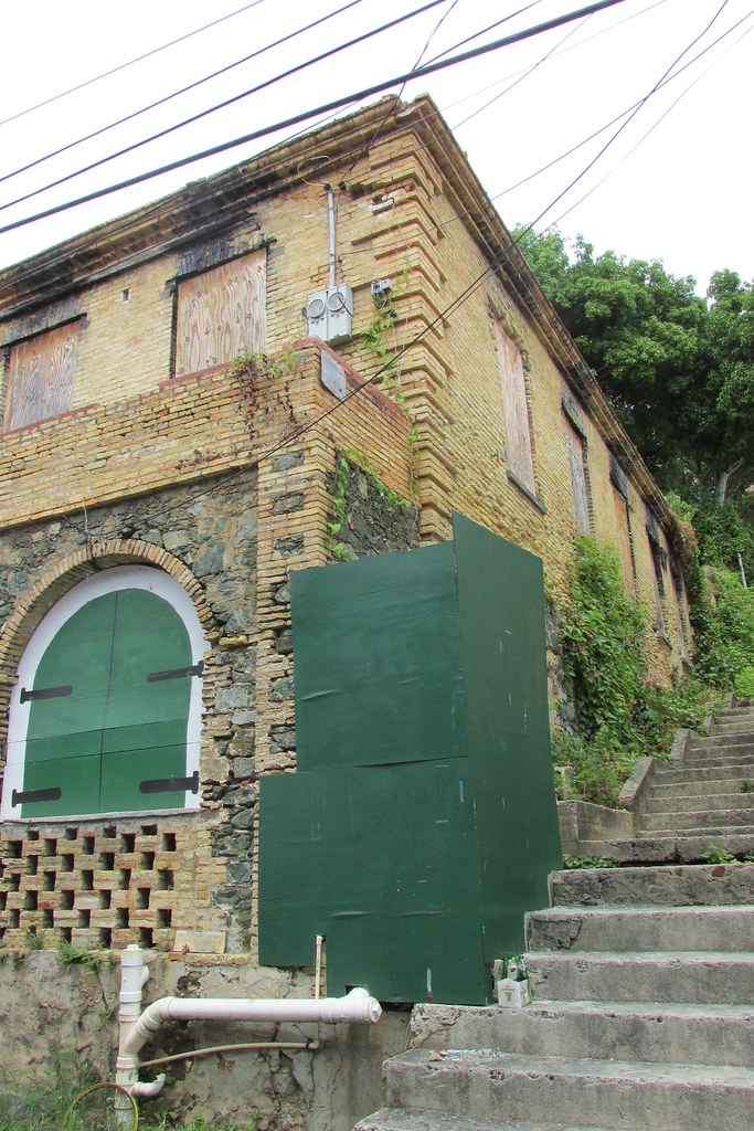 St. Thomas Abandoned Building I saw this abandoned and r… Flickr