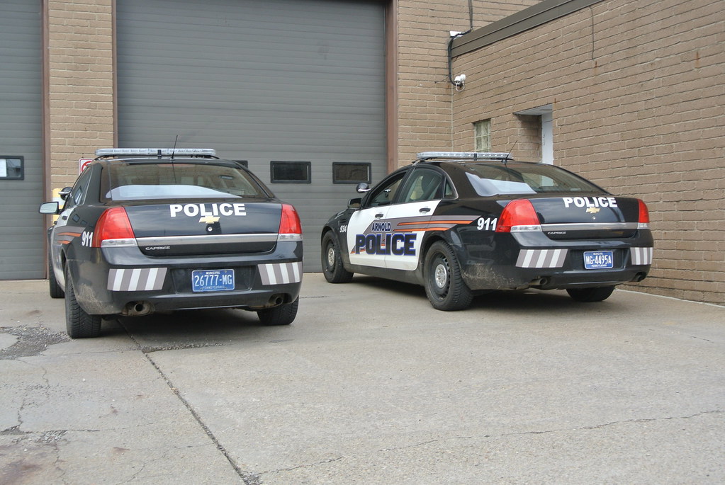 Arnold Police Department Units 933 and 934 located outside… Flickr